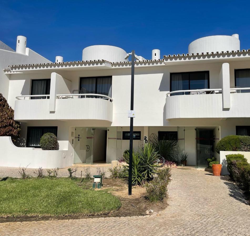 Scarlet'S Place - 1 Bed Victory Village Quinta Do Lago - Beach, Nature, Lakes المظهر الخارجي الصورة